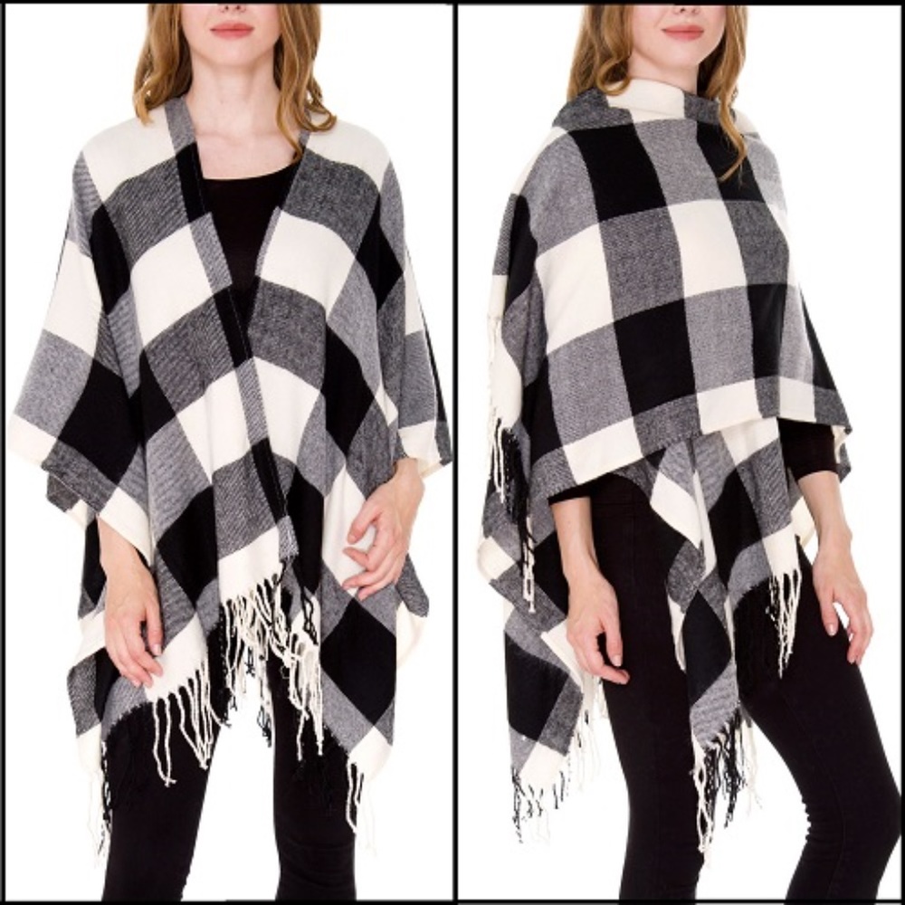 Boho Buffalo Plaid Ruana Poncho | Black & Ivory